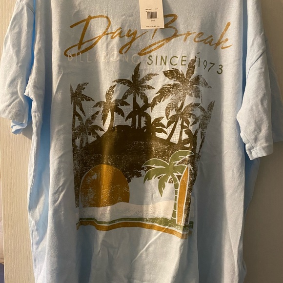 The Buckle Billabong Graphic T-shirt of Morning Sky. Oversized. NWT - Picture 2 of 3